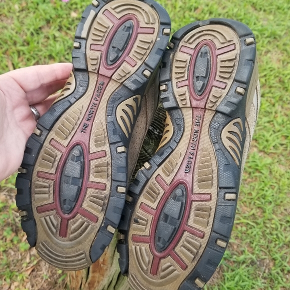 The North Face suede hiking boots, in EUC, in khaki brown and cream color sz 9 - Picture 10 of 10